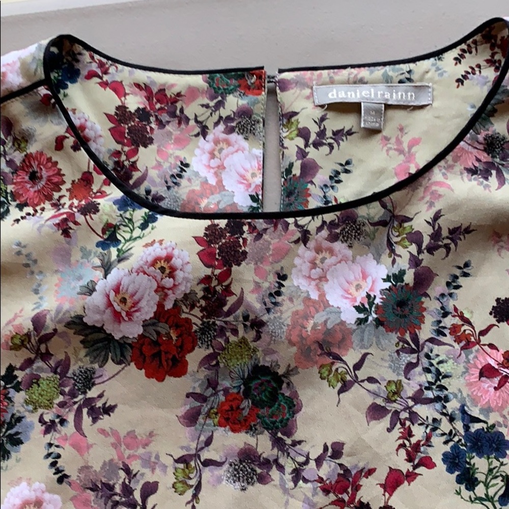 Short sleeved Top